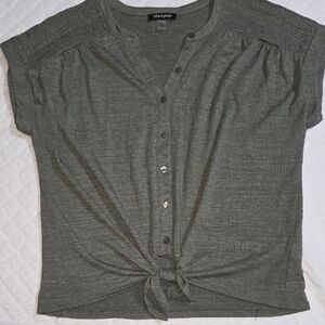 Cable & Gauge Green Button-Down Bottom Tie Top NWOT L